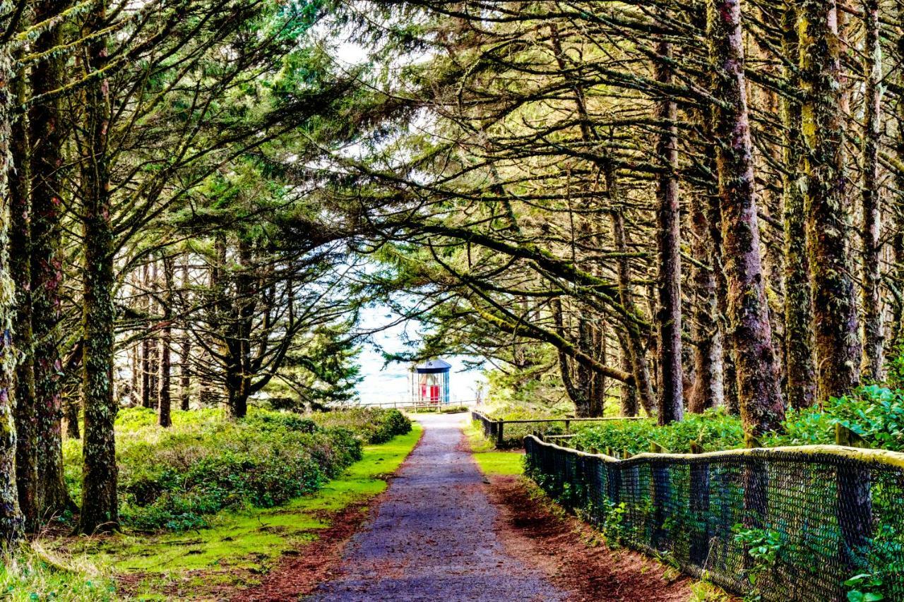 Berni'S Ocean View Castle - Home Sweet Homestead Oceanside Exteriör bild
